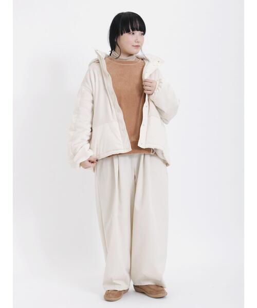 Samansa Mos2(サマンサ モスモス)の「フード取り外しボア切替ジャケット(ノーカラージャケット・レディース・ベージュ/オフホワイト/カーキ・F)」の11枚目の写真