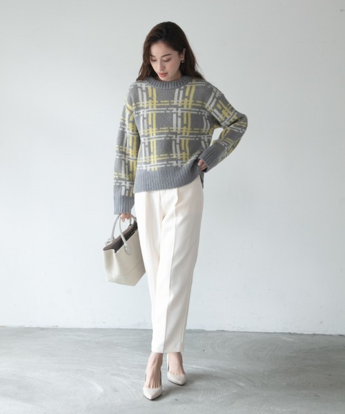 M.deux(エムドゥ)の「~ハイウエストタックプレスパンツ~(その他パンツ・レディース・オフホワイト/ブラウン・MEDIUM)」の6枚目の写真