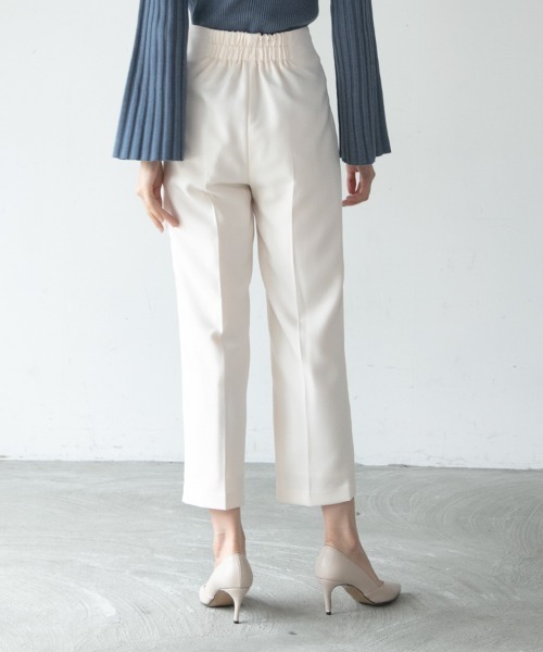 M.deux(エムドゥ)の「~ハイウエストタックプレスパンツ~(その他パンツ・レディース・オフホワイト/ブラウン・MEDIUM)」の9枚目の写真