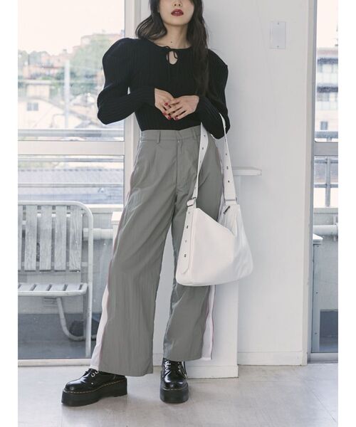 jouetie（ジュエティ）の「スタッズショルダーBAG（ショルダーバッグ・レディース・オフホワイト/シルバー/ブラック・FREE）」の9枚目の写真