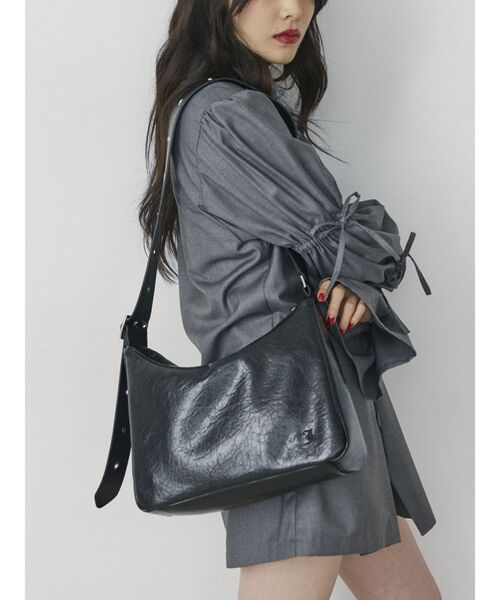 jouetie（ジュエティ）の「スタッズショルダーBAG（ショルダーバッグ・レディース・オフホワイト/シルバー/ブラック・FREE）」の2枚目の写真