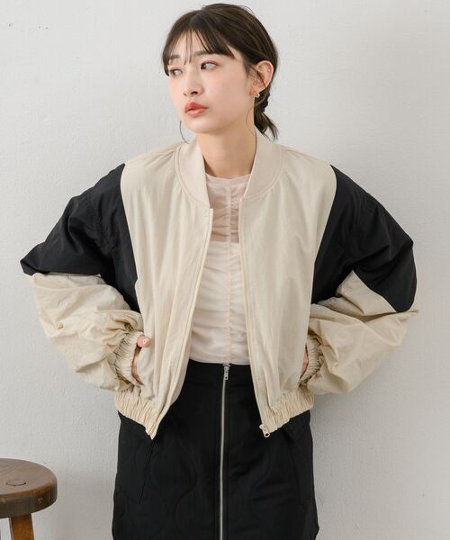 RETRO GIRL（レトロガール）の「配色ショートブルゾン（ブルゾン・レディース・ブラック/ブルー/ナチュラル・FREE）」の9枚目の写真