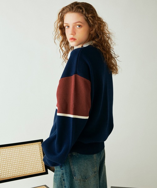 Adoon plain(アドーンプレーン)の「ジャガードバイカラーロゴニット(ニット/セーター・メンズ・ネイビー/ライトグレー・LARGE/MEDIUM)」の7枚目の写真