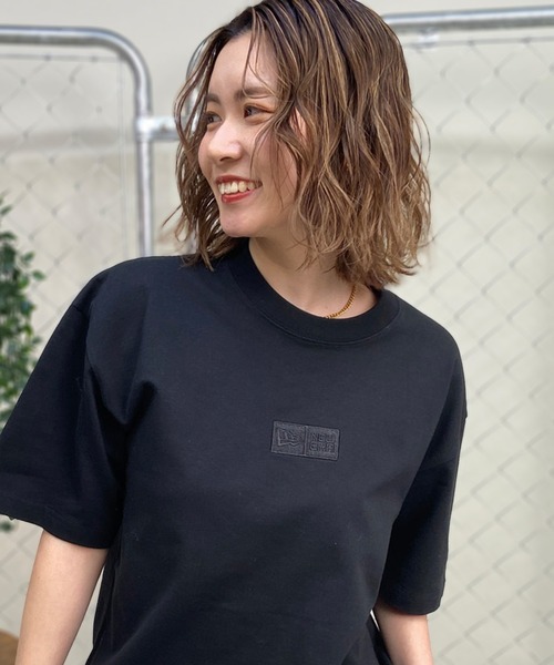 NEW ERA(ニューエラ)の「NEW ERA/ニューエラ オーバーサイズTシャツ 刺繍ロゴ 14121910/14121911/14121913(Tシャツ/カットソー・レディース・ブラック/ホワイト/ストーン・XL)」の1枚目の写真
