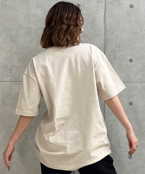 NEW ERA(ニューエラ)の「NEW ERA/ニューエラ オーバーサイズTシャツ 刺繍ロゴ 14121910/14121911/14121913(Tシャツ/カットソー・レディース・ブラック/ホワイト/ストーン・XL)」の20枚目の写真