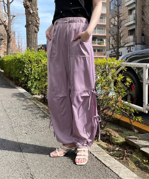 one way（ワンウェイ）の「サテンリボンカーゴパンツ（カーゴパンツ