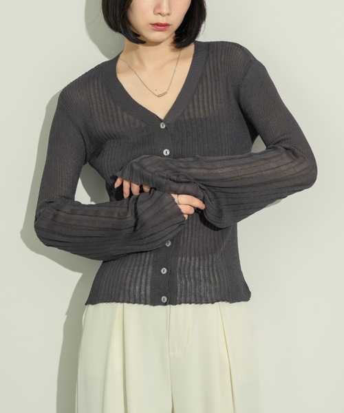 NEUNA（ヌナ）の「フレアスリーブリブサマーカーディガン（カーディガン/ボレロ・レディース・アイボリー/チャコールグレー/ブラック・FREE）」の3枚目の写真