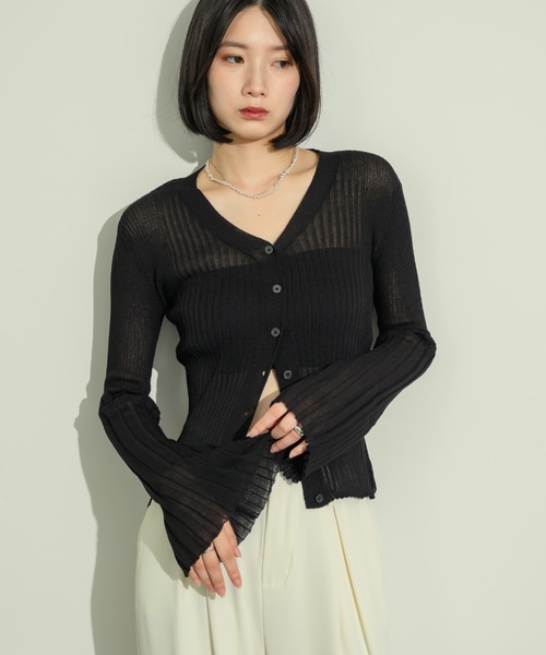 NEUNA（ヌナ）の「フレアスリーブリブサマーカーディガン（カーディガン/ボレロ・レディース・アイボリー/チャコールグレー/ブラック・FREE）」の2枚目の写真