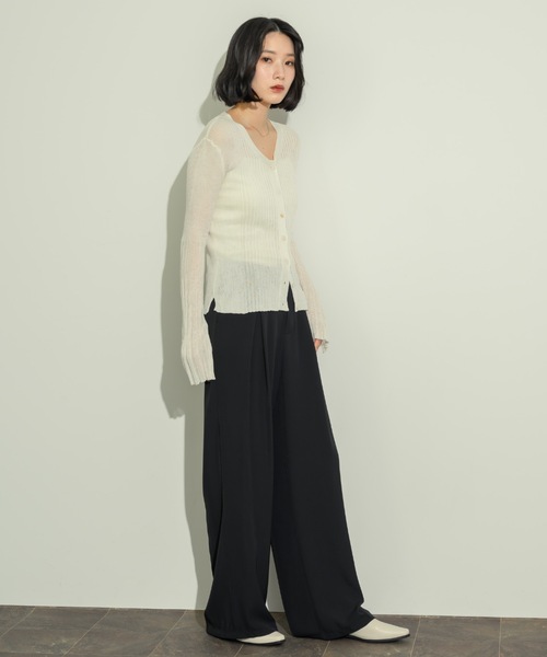 NEUNA（ヌナ）の「フレアスリーブリブサマーカーディガン（カーディガン/ボレロ・レディース・アイボリー/チャコールグレー/ブラック・FREE）」の4枚目の写真