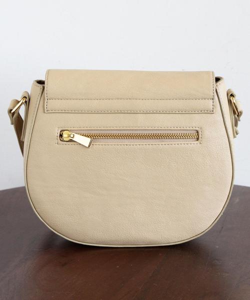 BEAUTY&YOUTH UNITED ARROWS（ビューティーアンドユースユナイテッドアローズ）の「BY∵ フラップタッセルショルダー◆（ショルダーバッグ・レディース・ブラック/ナチュラル/グレー/ダークブラウン・ﾌﾘ-）」の9枚目の写真