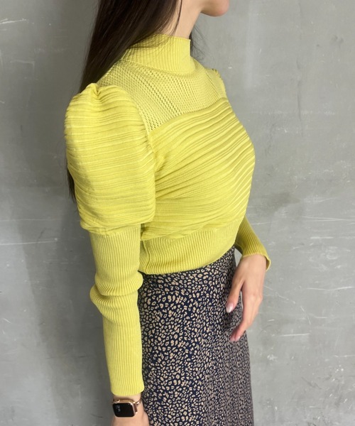tolene(トレネ)の「パワースリーブハイネックニットプルオーバー(ニット/セーター・レディース・グリーン/イエロー/パープル/ブラック・FREE)」の17枚目の写真