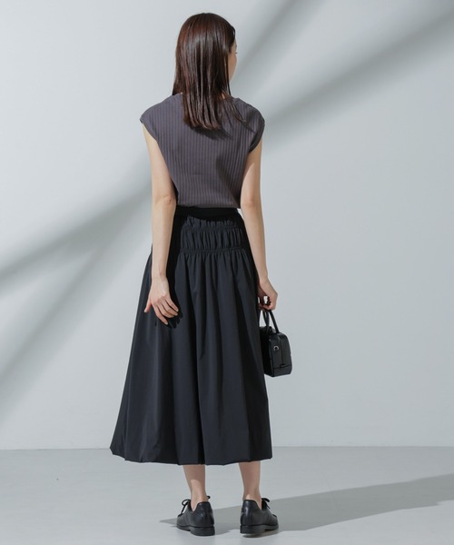 NANO universe(ナノユニバース)の「Anti Soaked(R) 汗染み防止 リブノースリーブTシャツ(Tシャツ/カットソー・レディース・ブラック/グレー系その他4/チャコール/アイボリー・S/M)」の21枚目の写真