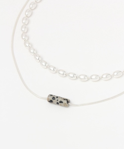 niko and...（ニコアンド）の「ストーンチェーン2連ネックレス（ネックレス・レディース・レッド/グリーン/ブラック/ブルー・0）」の2枚目の写真