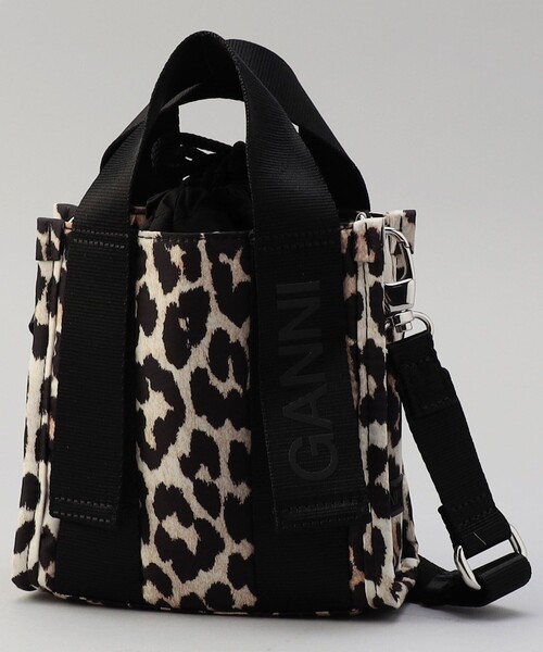 GANNI(ガニー)の「GANNI/ガニー RECYCLED TECH MINI TOTE PRINT / A5060_943 / レオパード ロゴミニトート(ショルダーバッグ・レディース・レオパード・ONE SIZE)」の3枚目の写真
