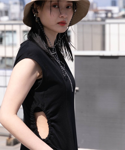 bohmal(ボマール)の「ウエストカットアウトロングワンピース(ワンピース・レディース・ブラック・MEDIUM)」の8枚目の写真