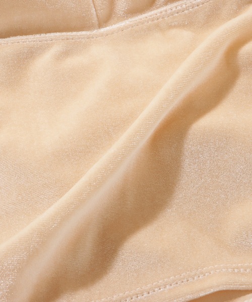 Lace Ladies(レースレディース)の「ベロア調 Vネック カップイン コンパクト キャミソール(キャミソール・レディース・アイボリー/ブラック/ブラウン/ネイビー・FREE)」の13枚目の写真