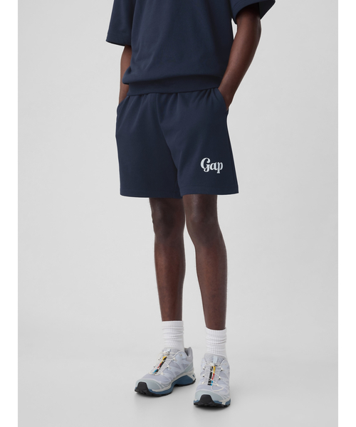 GAP(ギャップ)の「7インチ GAPロゴ ショートパンツ(ユニセックス)(その他パンツ・メンズ・ホワイト系その他/ブラック/グレー/ネイビー・XS/S/M/L/XL)」の4枚目の写真