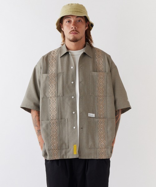 FAT(エフエイティー)の「F.A.T. CARLOS(エフエーティー カルロス)(シャツ/ブラウス・メンズ・ブラック/ベージュ・TITCH(M)/JUMBO(XXL))」の1枚目の写真