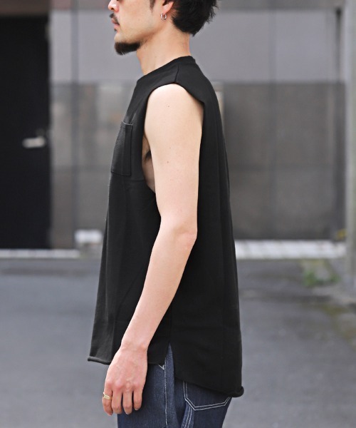 LUXSTYLE(ラグスタイル)の「ミニ裏毛クルーネックノースリーブ(タンクトップ・メンズ・ブラック/オフホワイト・L/M)」の4枚目の写真