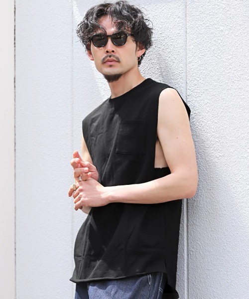 LUXSTYLE(ラグスタイル)の「ミニ裏毛クルーネックノースリーブ(タンクトップ・メンズ・ブラック/オフホワイト・L/M)」の5枚目の写真