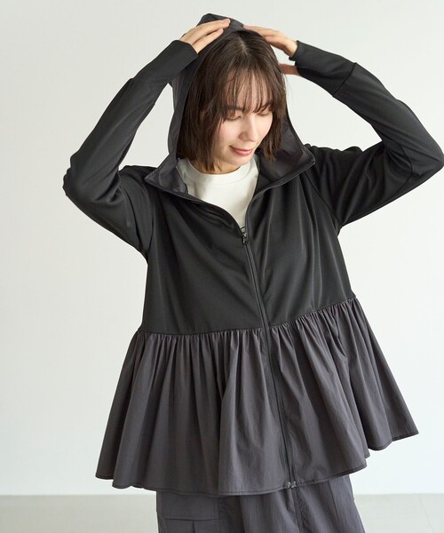 【新発売】 美品☆近年モデル☆UNFILO アンフィーロ パーカー ナイロン トップス