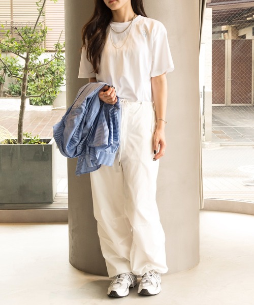 SETUP7(セットアップセブン)の「【SETUP7】フラワー デイジー ワンポイント ロゴ刺繍 半袖 Tシャツ(Tシャツ/カットソー・レディース・ホワイト系その他2/ホワイト系その他3/ピンク/ホワイト系1/ブラック/ブルー・FREE)」の11枚目の写真