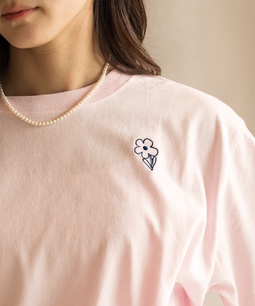 SETUP7(セットアップセブン)の「【SETUP7】フラワー デイジー ワンポイント ロゴ刺繍 半袖 Tシャツ(Tシャツ/カットソー・レディース・ホワイト系その他2/ホワイト系その他3/ピンク/ホワイト系1/ブラック/ブルー・FREE)」の21枚目の写真