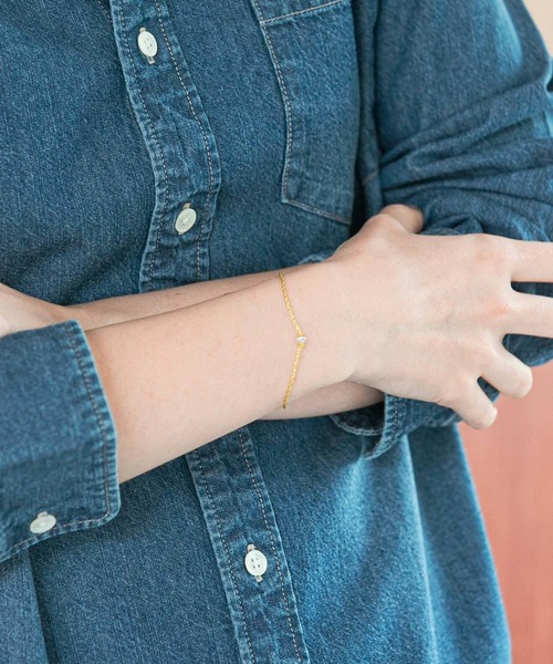 URBAN RESEARCH(アーバンリサーチ)の「decor『デコール』 String Bracelet(ブレスレット・レディース・シルバー/ブラック/イエロー/レッド/ブロンズ・-)」の1枚目の写真