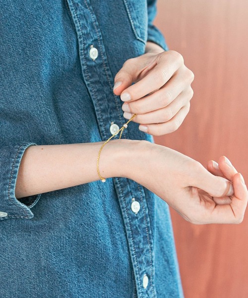 URBAN RESEARCH(アーバンリサーチ)の「decor『デコール』 String Bracelet(ブレスレット・レディース・シルバー/ブラック/イエロー/レッド/ブロンズ・-)」の15枚目の写真