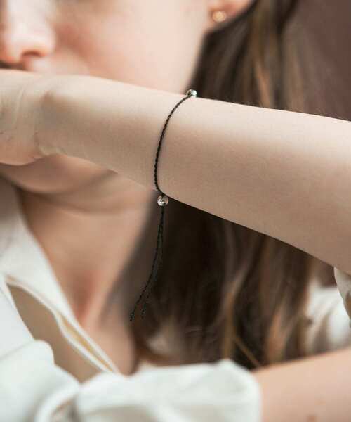 URBAN RESEARCH(アーバンリサーチ)の「decor『デコール』 String Bracelet(ブレスレット・レディース・シルバー/ブラック/イエロー/レッド/ブロンズ・-)」の20枚目の写真