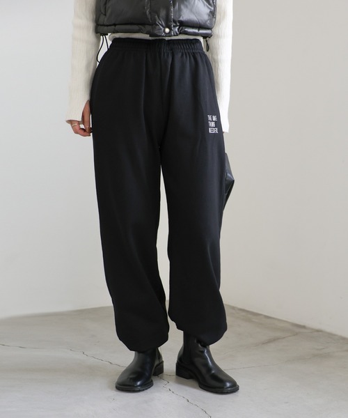 select MOCA(セレクトモカ)の「ロゴスウェットパンツ(スウェットパンツ・レディース・グレー/グレー系その他/ブラック・FREE)」の5枚目の写真