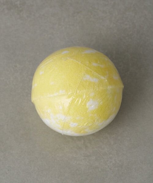 BIRTHDAY BAR（バースデイバー）の「MOTIF GEOMETRY　Bathbomb  バスボム（入浴剤・バスケア・レディース・ブルー/ホワイト/ピンク/イエロー・0）」の18枚目の写真