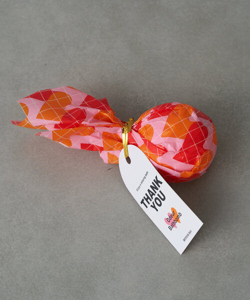 BIRTHDAY BAR（バースデイバー）の「MOTIF GEOMETRY　Bathbomb  バスボム（入浴剤・バスケア・レディース・ブルー/ホワイト/ピンク/イエロー・0）」の20枚目の写真