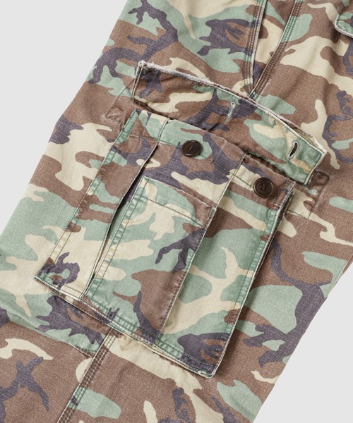 ERL（イーアールエル）の「UNISEX CAMO CARGO PANTS WOVEN（カーゴ