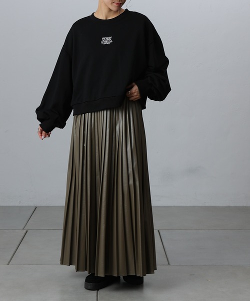 COLONY 2139（コロニートゥーワンスリーナイン）の「フェイクレザープリーツスカート（スカート・レディース・シルバー/ブラック/カーキ・FREE）」の16枚目の写真