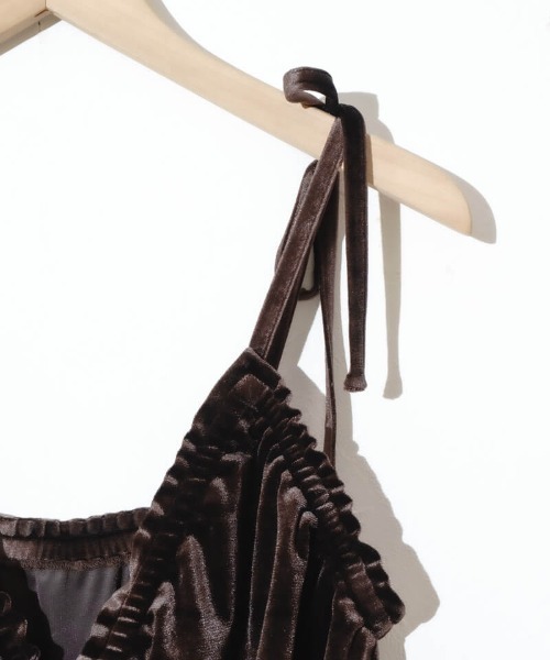 flower（フラワー）の「2wayベロアロンパース（つなぎ/オールインワン・レディース・ブラック/ブラウン・FREE）」の7枚目の写真