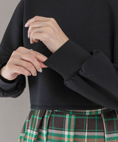 URBAN RESEARCH ROSSO WOMEN（アーバンリサーチ　ロッソ）の「エアーダンボールショートプルオーバー（Tシャツ/カットソー・レディース・ブラック/ホワイト・FREE）」の12枚目の写真