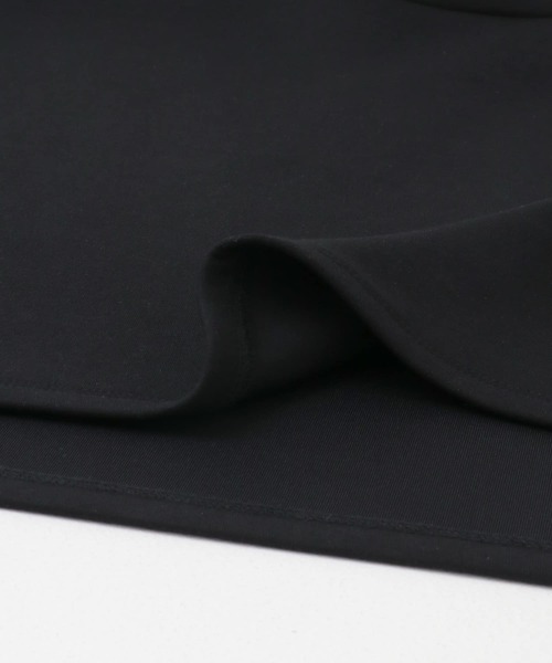 URBAN RESEARCH ROSSO WOMEN（アーバンリサーチ　ロッソ）の「エアーダンボールショートプルオーバー（Tシャツ/カットソー・レディース・ブラック/ホワイト・FREE）」の17枚目の写真