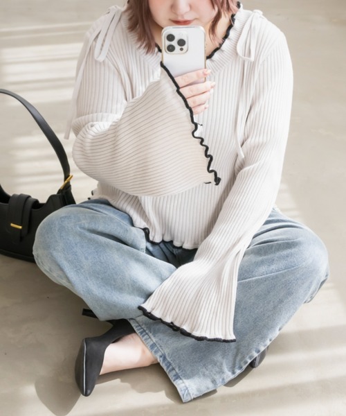CLETTE（クレット）の「配色使いリボン付きリブニット（ニット/セーター・レディース・グリーン/グレイッシュベージュ/ブラック・LL/3L/4L）」の10枚目の写真