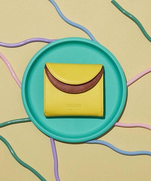 GRAIN(グレイン)の「【GRAIN/グレイン】二つ折りバイカラーウォレット(財布・レディース・グリーン/ピンク/シルバー/ブラック/ネイビー/イエロー/レッド/イエロー系その他/レッド系その他/ブラック系その他/パープル/イエロー系その他2/ホワイト・FREE)」の7枚目の写真