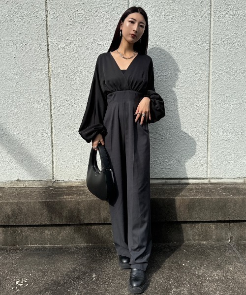 ジャカード サテン ジャンプスーツ JOSE MOON（ジョゼムーン）の「SATIN TWILL JUMP SUITS/サテン
