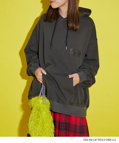 CIAOPANIC（チャオパニック）の「【FELIX THE CAT/フィリックス・ザ・キャット】ロゴフーディー（Tシャツ/カットソー・レディース・ブラック/アイボリー/オレンジ・FREE）」の16枚目の写真