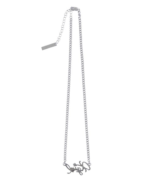 X-girl(エックスガール)の「SIGN LOGO CHARM NECKLACE(ネックレス・レディース・ゴールド/シルバー・ONE SIZE)」の4枚目の写真