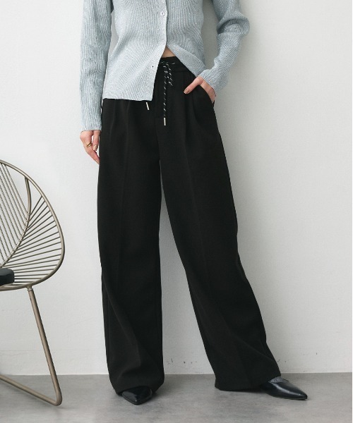 ad thie（アドティエ）の「ウエストコード タックパンツ（スラックス・レディース・ブラウン/オフホワイト/ブラック・FREE）」の3枚目の写真