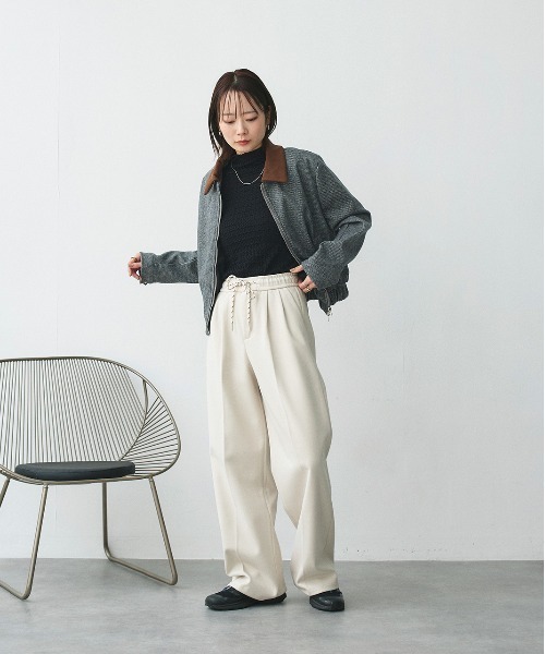 ad thie（アドティエ）の「ウエストコード タックパンツ（スラックス・レディース・ブラウン/オフホワイト/ブラック・FREE）」の18枚目の写真