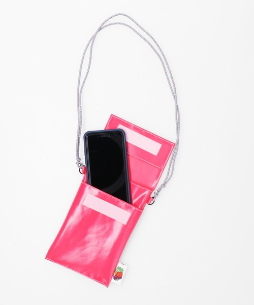 FRUIT OF THE LOOM（フルーツオブザルーム）の「PHONE SHOULDER / ショルダーバッグ / カジュアル / ロゴ / プリント / スマホ / ユニセックス（ショルダーバッグ・レディース・イエロー/グレー/ブルー/ピンク/レッド/ホワイト/サックスブルー・FREE）」の12枚目の写真
