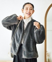 グレー 毛皮 ノースリーブコート 商品詳細ページ