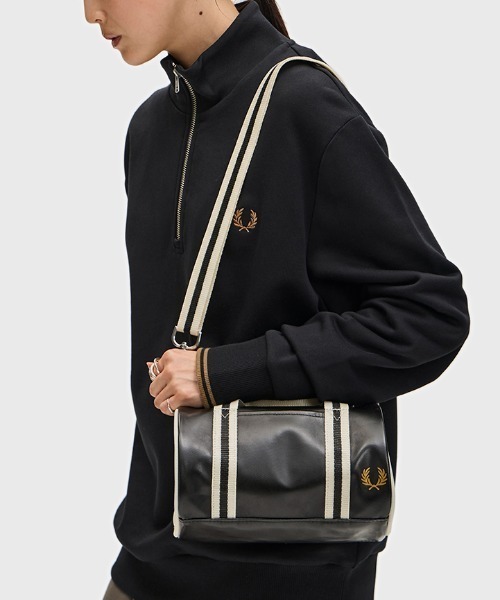 フレッドペリー　Classic Mini Barrel Bag ミニバレルバッグ Classic Mini Barrel Bag(1SZ D57：BLACK / ECRU): | FRED PERRY JAPAN