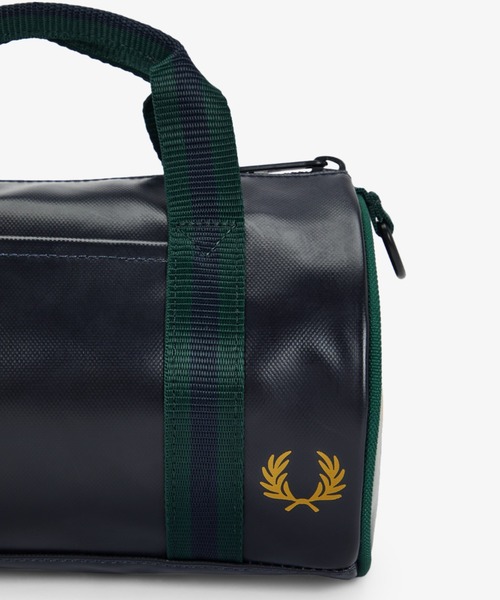 FRED PERRY（フレッドペリー）の「新色先行予約受付中／Classic Mini Barrel Bag／クラシックミニバレルバッグ（ショルダーバッグ・レディース・ベージュ/ブラック/マルーン/ライトオリーブ/ダークグリーン/グリーン・ONE SIZE）」の10枚目の写真