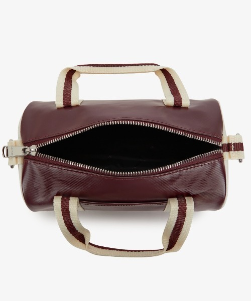 FRED PERRY(フレッドペリー)の「Classic Mini Barrel Bag/クラシックミニバレルバッグ(ショルダーバッグ・レディース・ベージュ/ブラック/マルーン/ライトオリーブ/ダークグリーン/グリーン/ダークネイビー・ONE SIZE)」の22枚目の写真